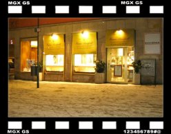 Unsere Geschäftsfront im Winter - Photo: H.U.Burgtorff