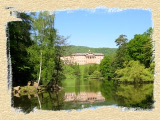 Das Schloss Wilhelmshöhe sich im "Lac" spiegelnd - Photo H.U.Burgtorff